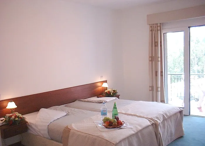 Valley View Encumeada Hotel 2*